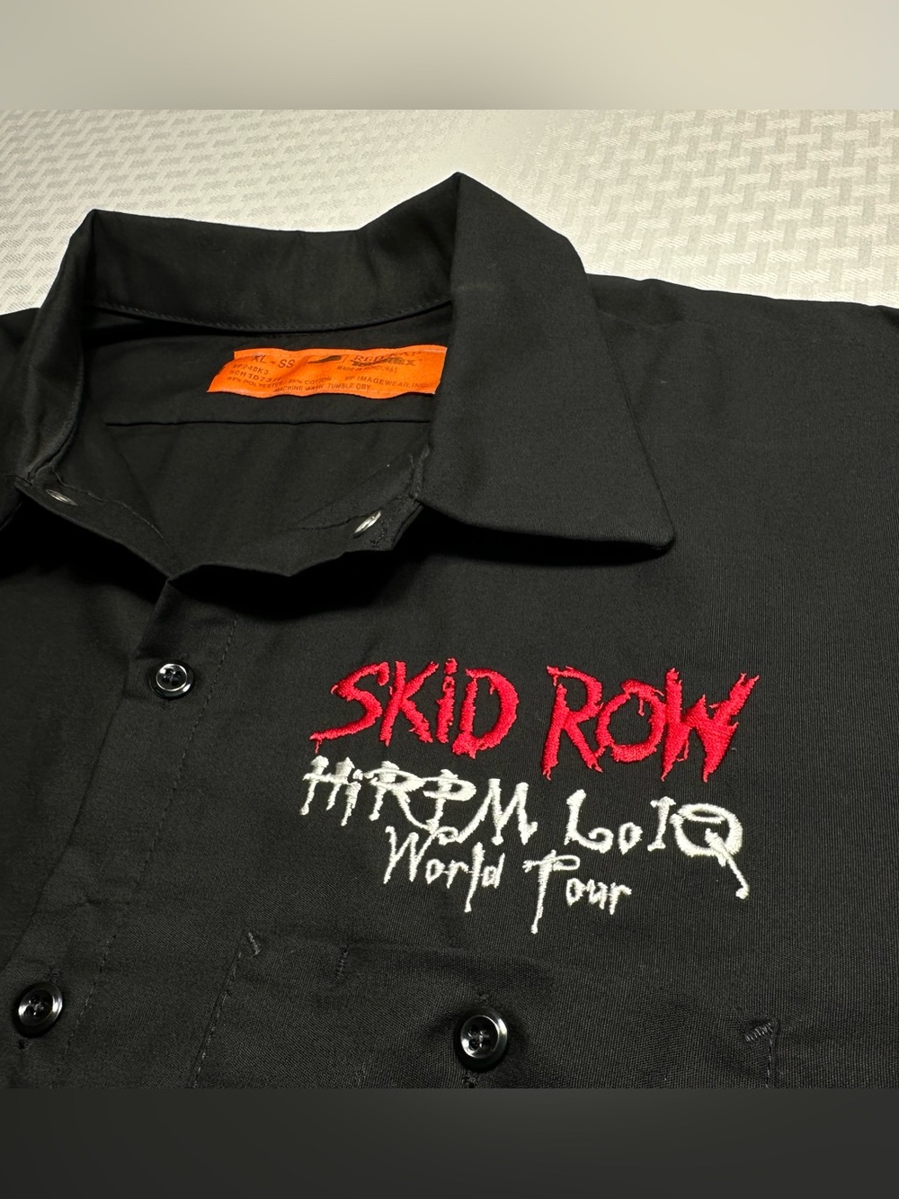 VTG 2005 Skid Row World Tour Rare SS Shop Mechanic Button Work Shirt Men's XL